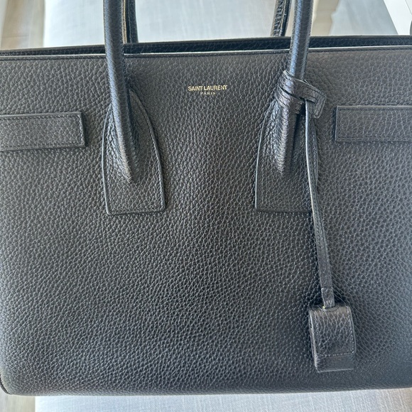 Small Saint Laurent Sac De Jour in grained leather!! GREAT CONDITION!! - Picture 5 of 12
